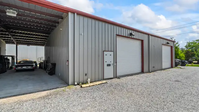 1429 N Collins Blvd thumbnail 2