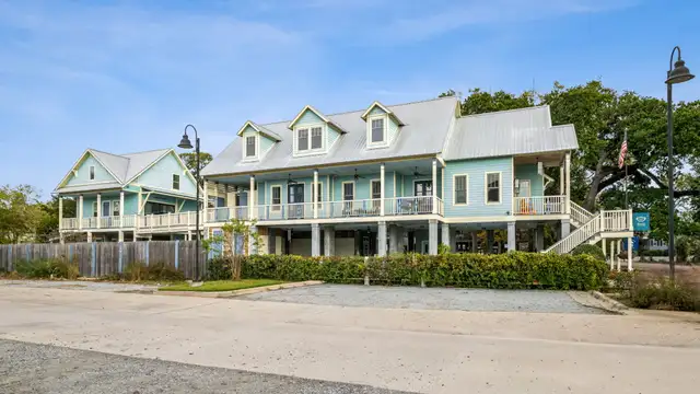 124 Lafitte St thumbnail 3