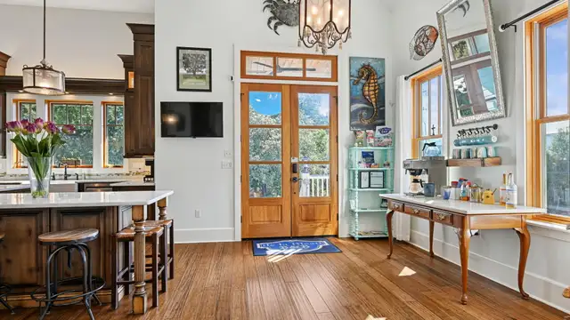 124 Lafitte St thumbnail 4