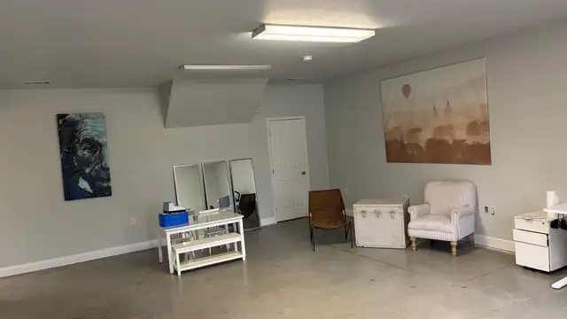 6,320 SF Office/Warehouse for Sale/Lease thumbnail 5