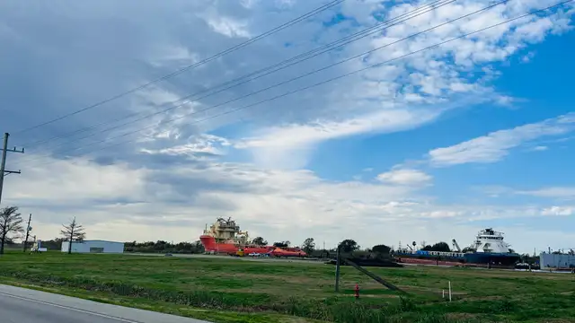 1817 LA-24 Larose, LA thumbnail 5