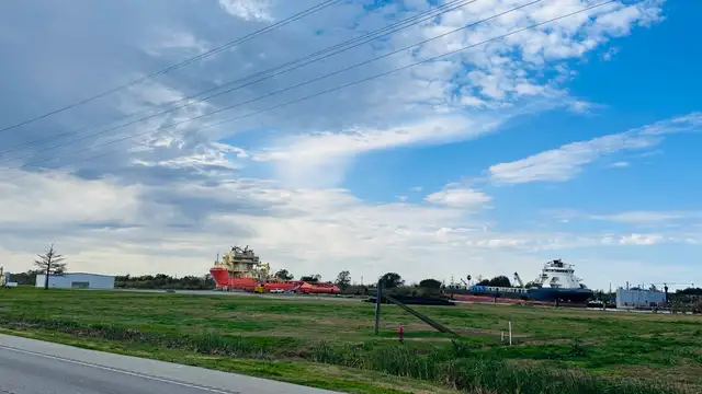 1817 LA-24 Larose, LA thumbnail 3