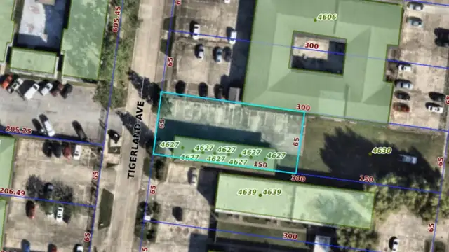 4627 Tigerland Ave thumbnail 3