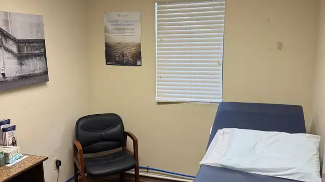 Medical Office For Lease thumbnail 3