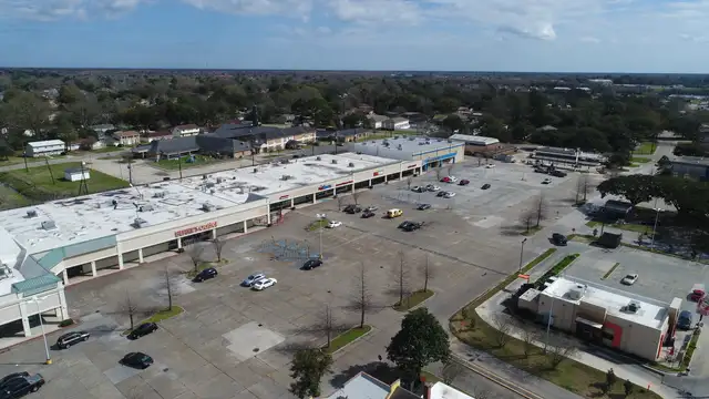 Riverlands Shopping Center thumbnail 3