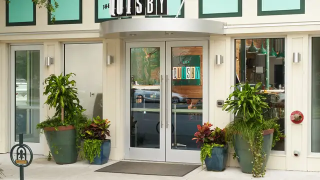 1225 St Charles Ave thumbnail 3