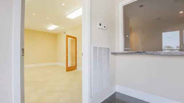Suite C image