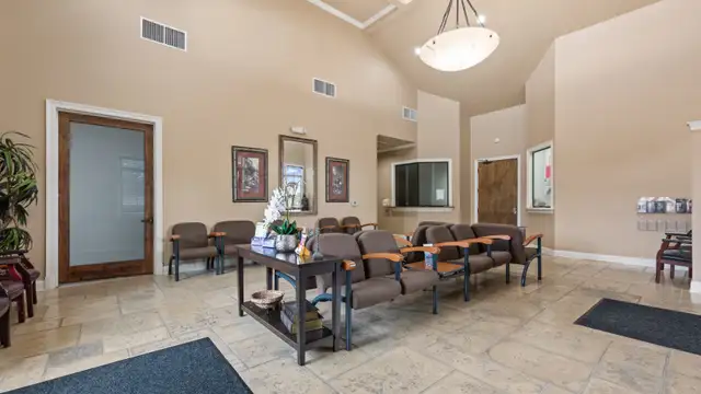 Medical/Professional Office For Lease - 802 E Farrel Rd Suite 102 thumbnail 4