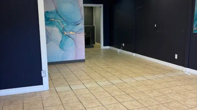 Hair dresser, Barber Suite 5775 S Lakeshore Dr, Suite B&D thumbnail 4