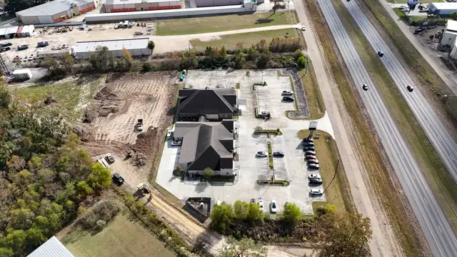 16158 Airline Hwy thumbnail 2
