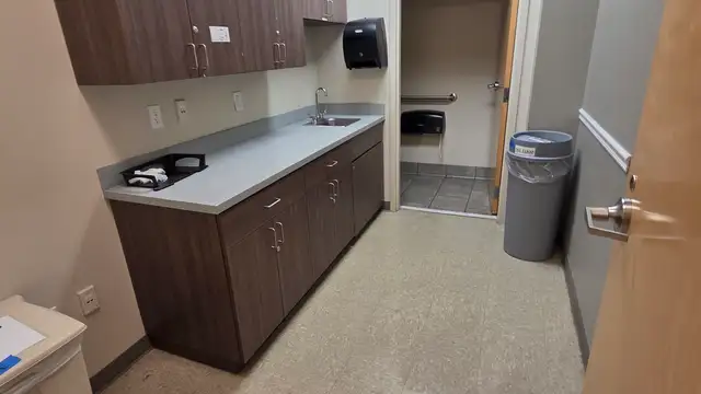 Medical Office Houma Medical Buidling thumbnail 4