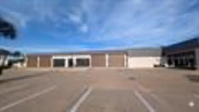1400 W Tunnel Blvd thumbnail 3