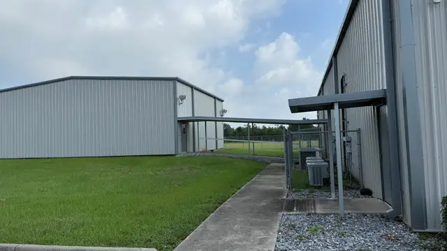 960 W Lincoln Rd thumbnail 2
