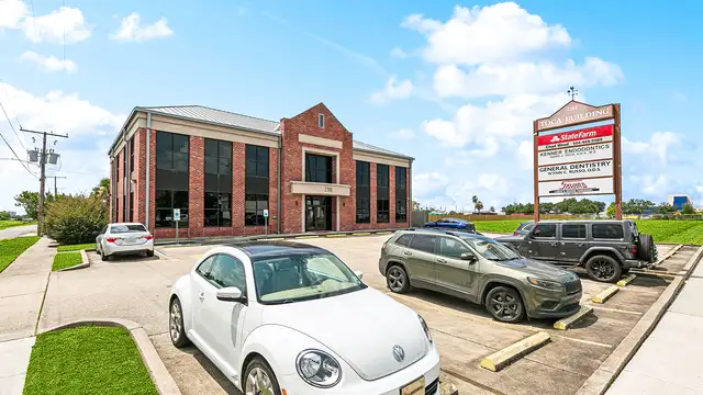 2301 Williams Blvd thumbnail 4