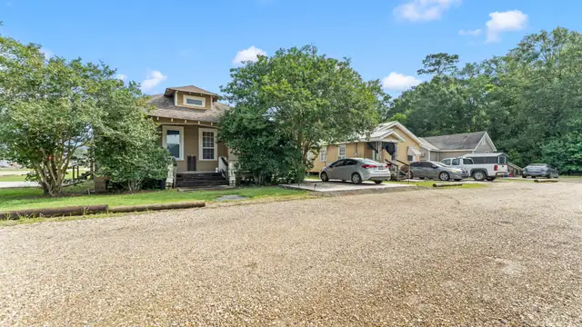 44528 Tiffany Lynn Ct thumbnail 2