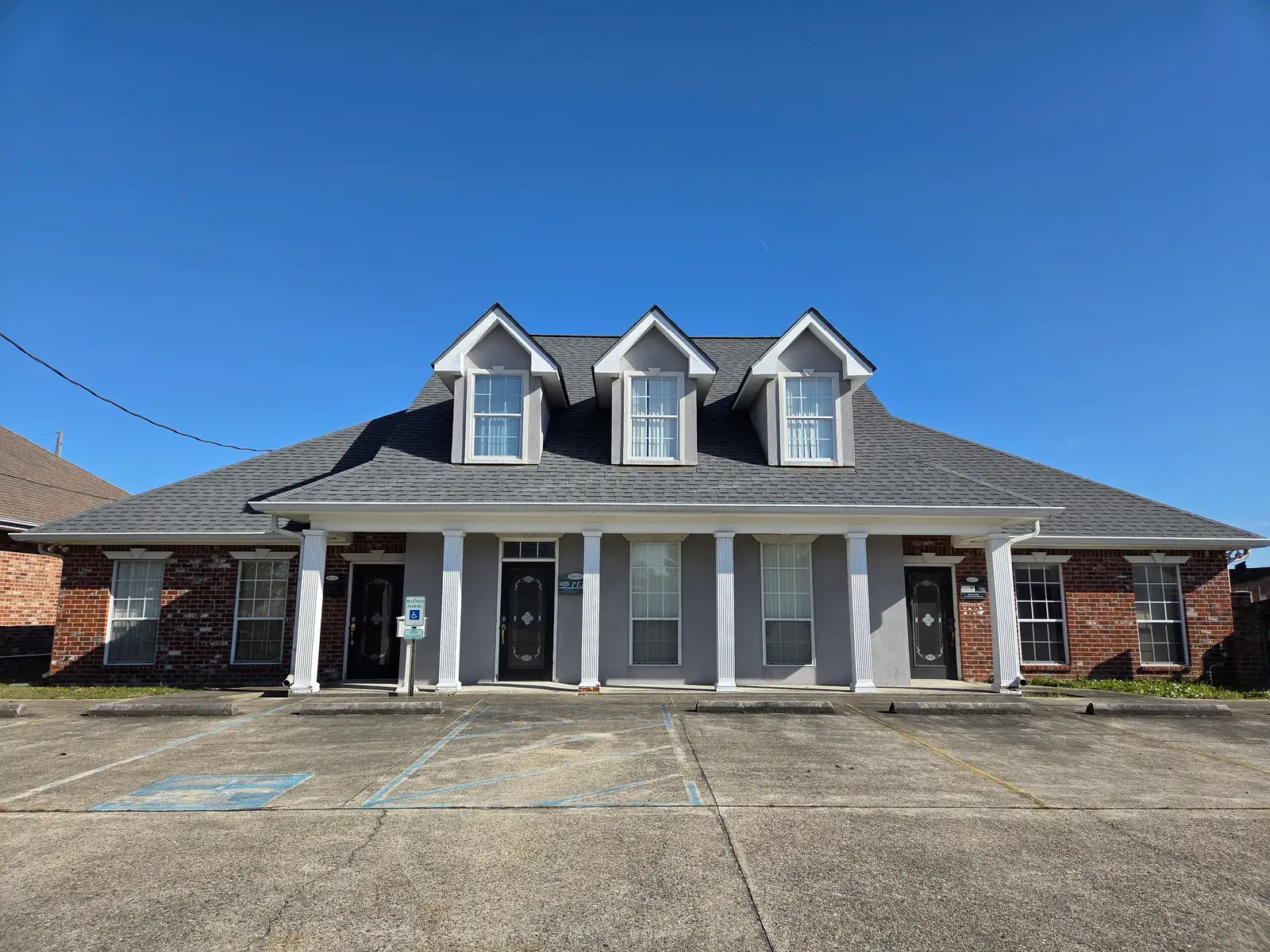 1065 Muller Pkwy