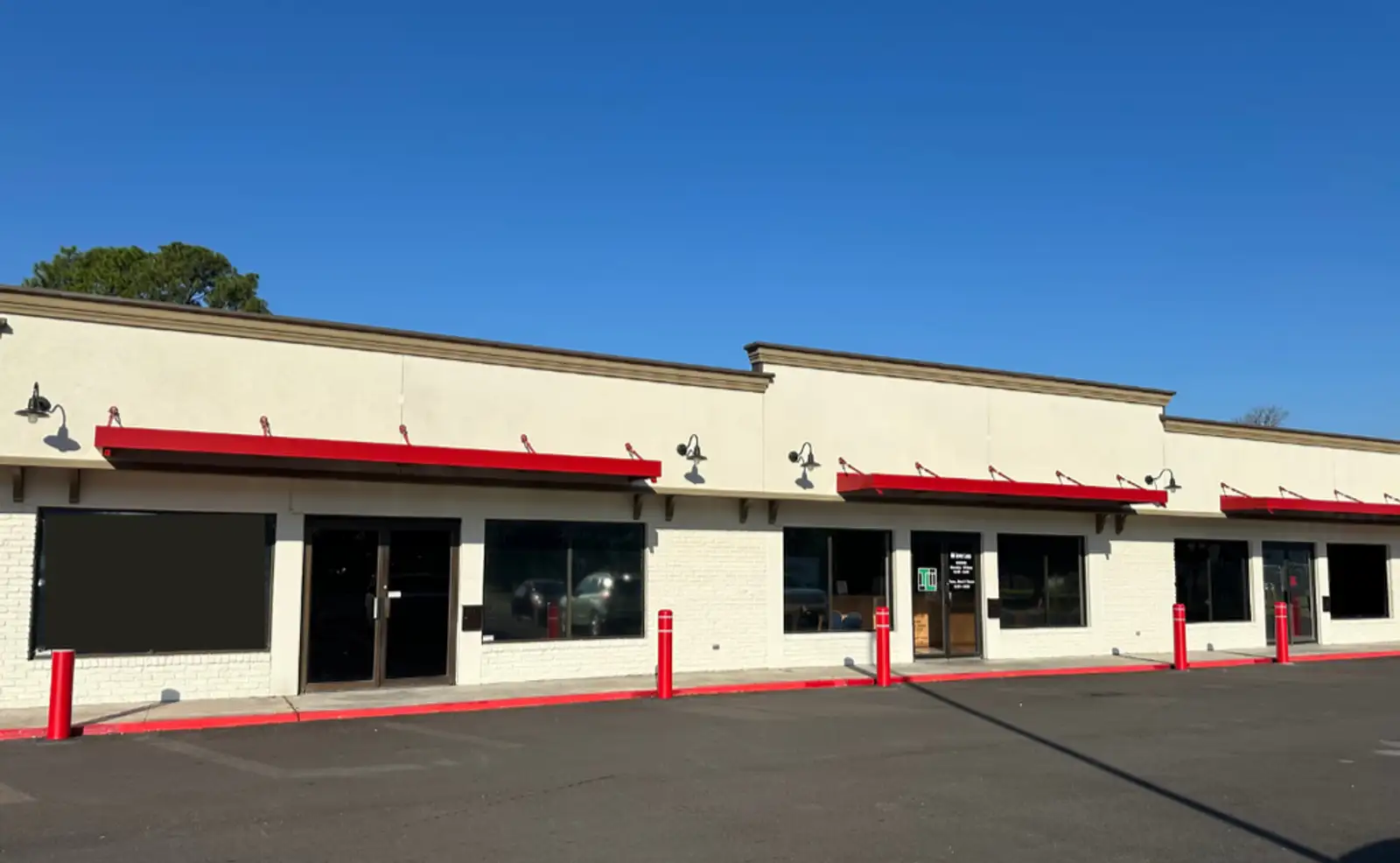 Retail for Lease - Gonzales image 1