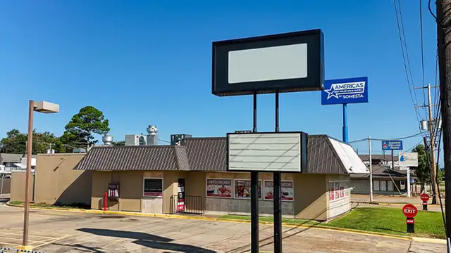 1200 MacArthur Dr thumbnail 2
