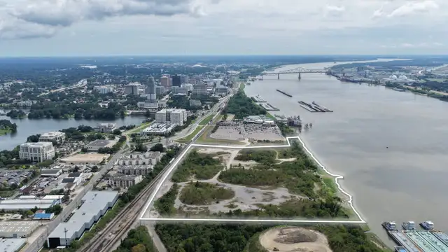 32.31-Acre Mississippi Riverfront Industrial & Development Site thumbnail 1
