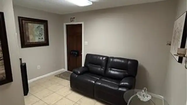 1922 Corporate Square Drive Unit #H thumbnail 3