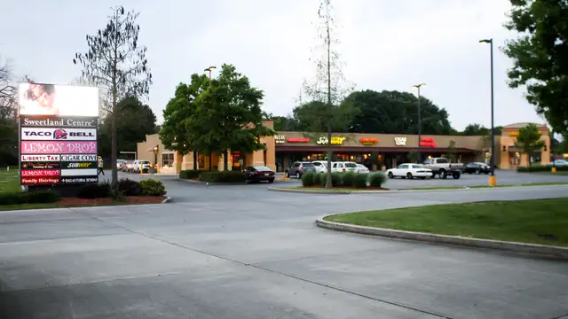 1209 Albertson Pkwy, Suite E thumbnail 3