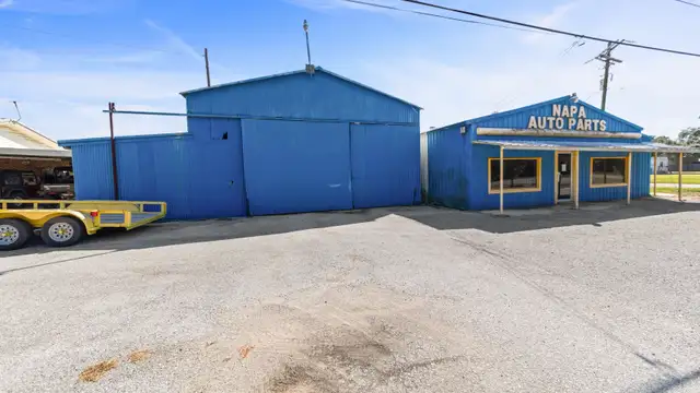 411 S 1st St thumbnail 5