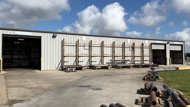 18,000 SF Single-Tenant Office/Warehouse  - Crane Served thumbnail 5