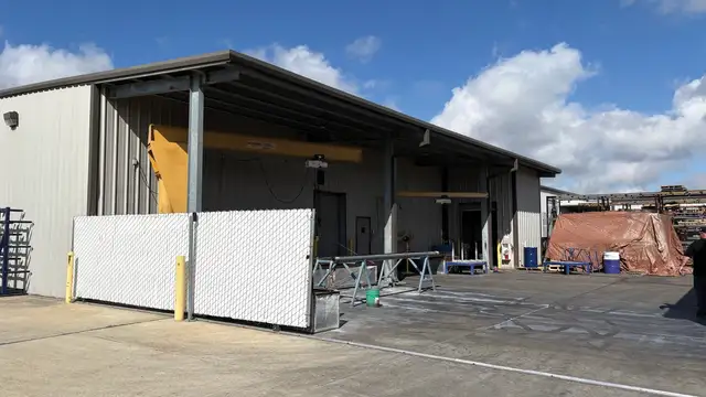 18,000 SF Single-Tenant Office/Warehouse  - Crane Served thumbnail 4