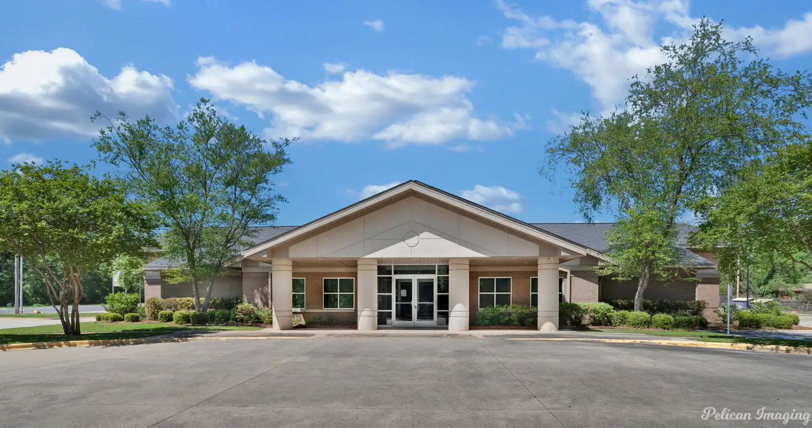 Facility Near I-220