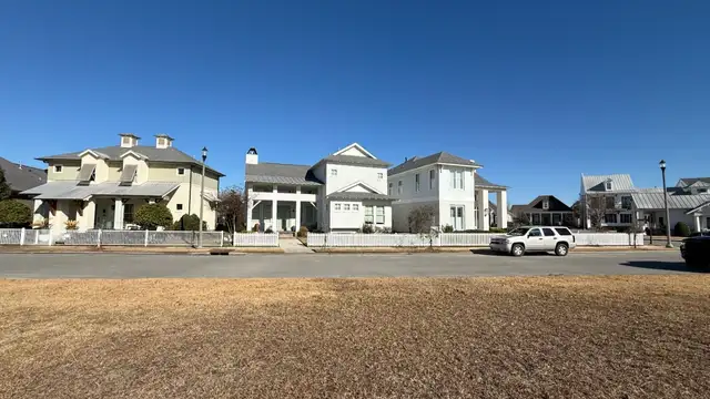343 Ormond Dr thumbnail 4