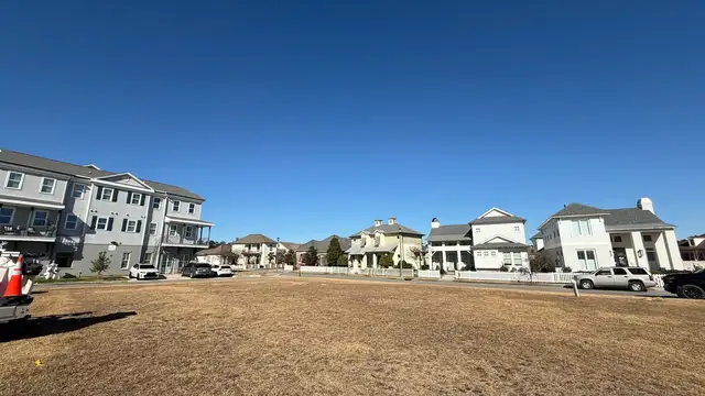 343 Ormond Dr thumbnail 2