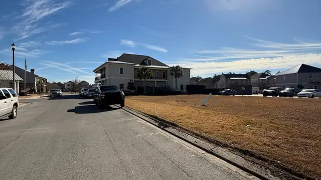 343 Ormond Dr thumbnail 5