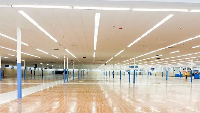 Suite 2 - light manufacturing warehouse and distribution data hosting thumbnail 3