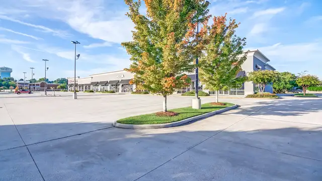 River Crest thumbnail 4