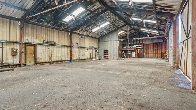 21146 Plank Rd thumbnail 5