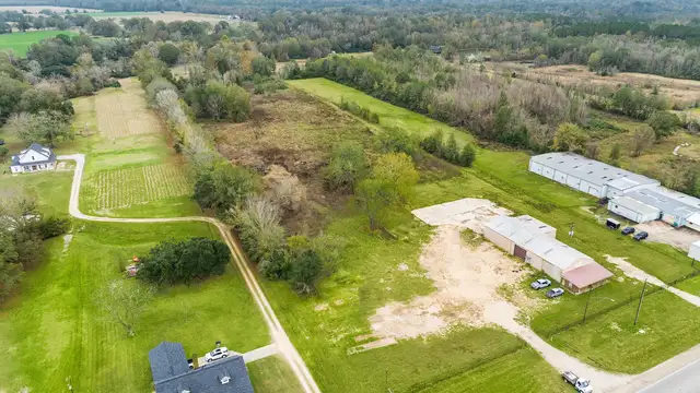 21146 Plank Rd thumbnail 3