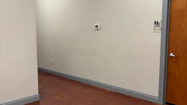 1616 Kerr St - Office Space thumbnail 4