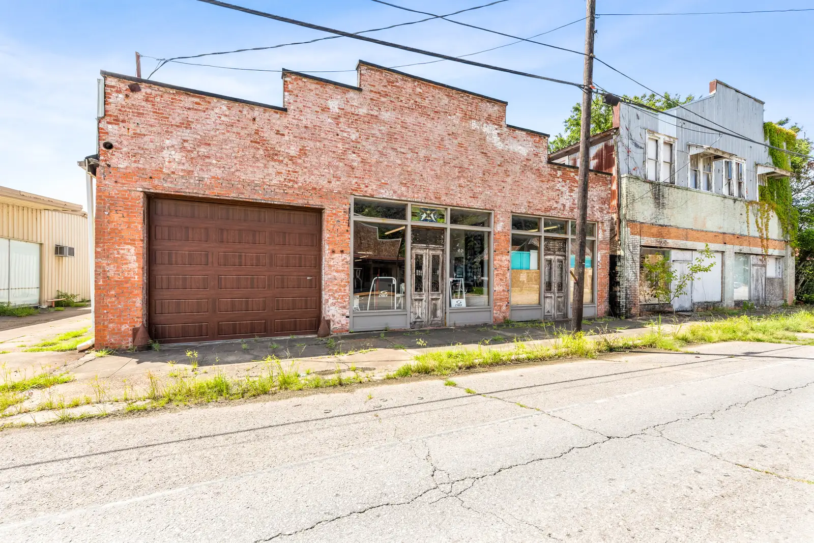 213 W 2nd St image 1