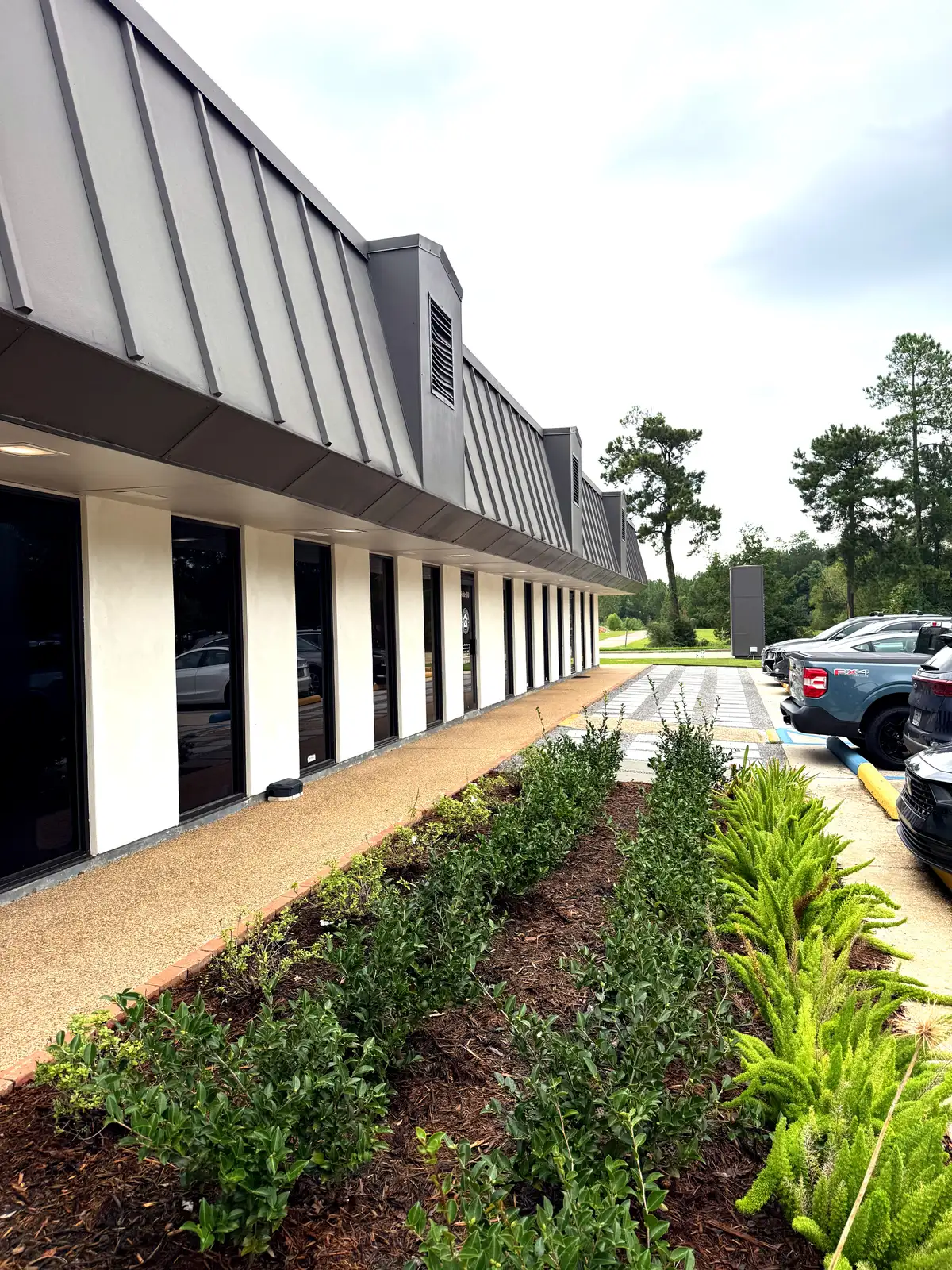 Holiday Square Office
