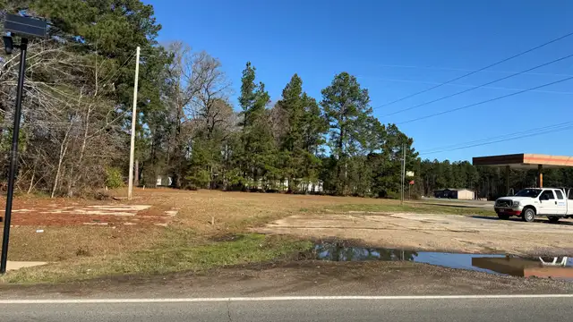 Sligo Rd at Hwy 157 thumbnail 3