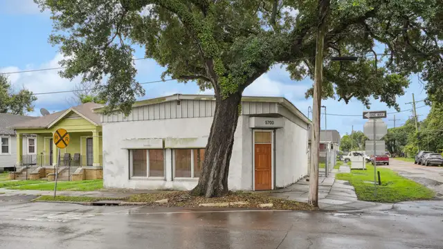 5700 St Claude Ave thumbnail 2