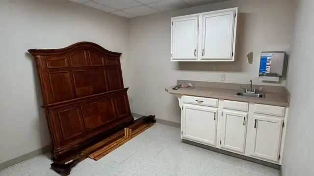View image 18