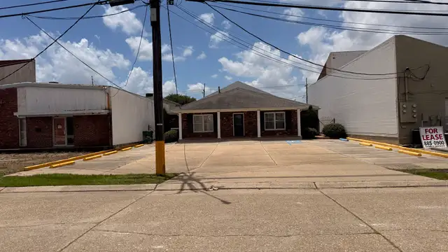 2808 Hessmer Ave thumbnail 3