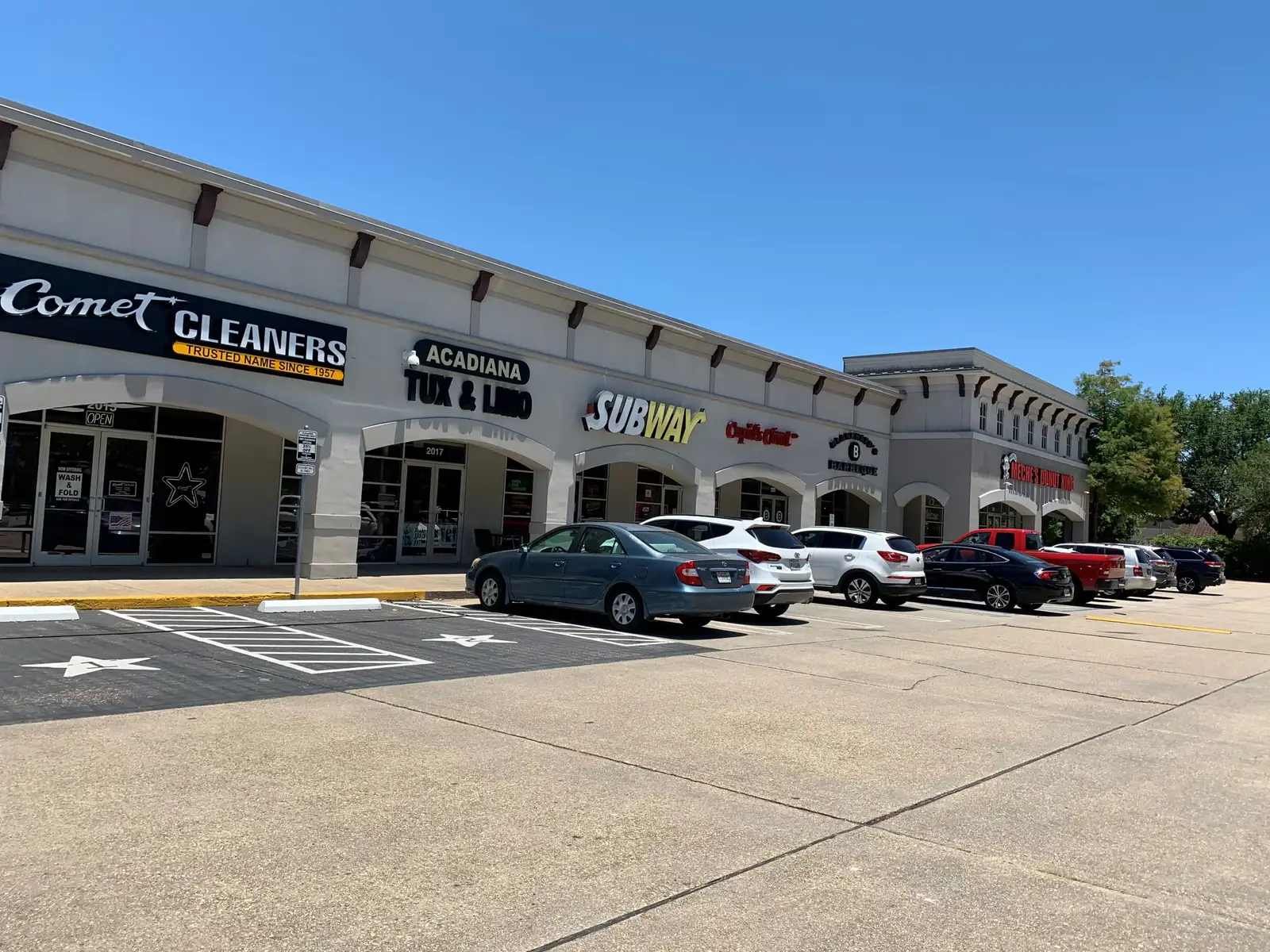 Marketplace at Pinhook image 9