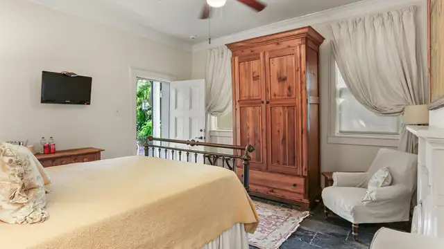 View image 30