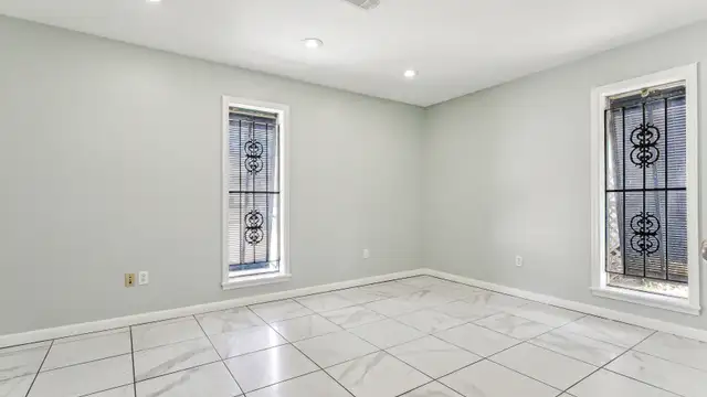 View image 8