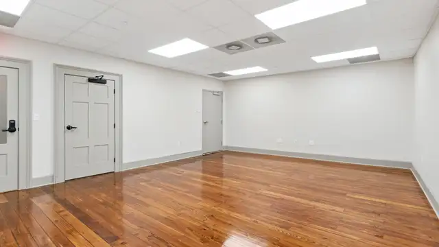 300 St Charles Ave Unit 402 thumbnail 5