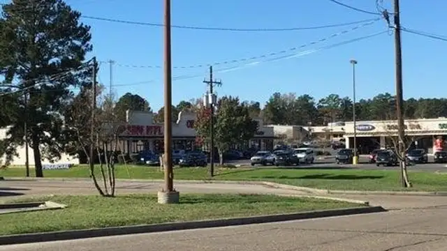 2500 McRae Rd thumbnail 4