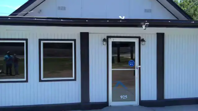 925 S Pine St thumbnail 2