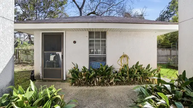 317 East Dr thumbnail 4